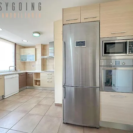 Atico Duplex Junto Al Mar Apartment